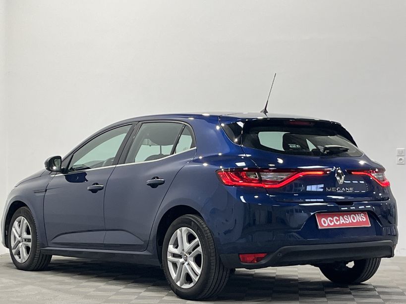 RENAULT MEGANE IV BERLINE BUSINESS 2019 - Photo n°4