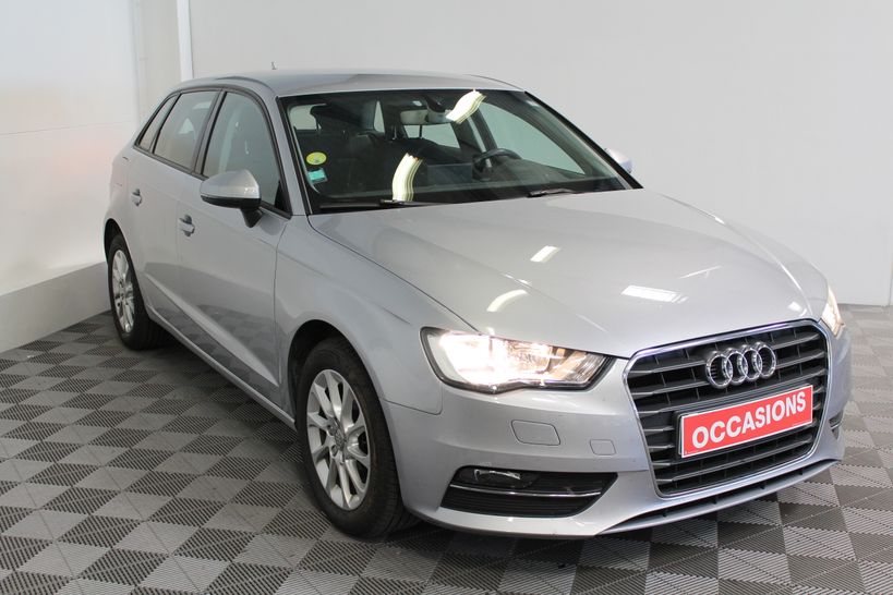 AUDI A3 SPORTBACK BUSINESS 2015 - Photo n°17