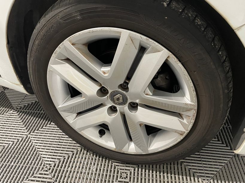 RENAULT CLIO V 2021 - Photo n°11