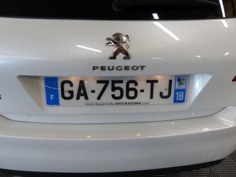 PEUGEOT 308 2020 - Photo n°5