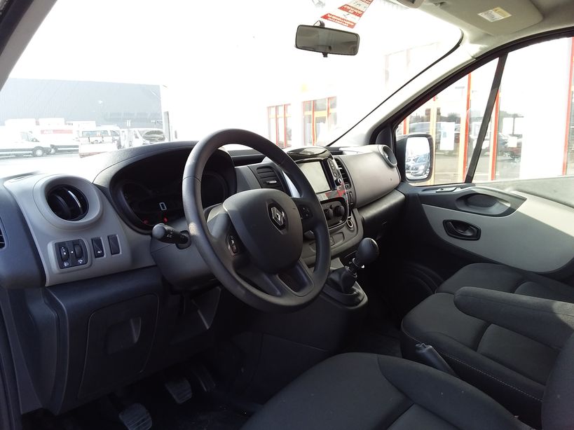 RENAULT TRAFIC COMBI 2016 - Photo n°9