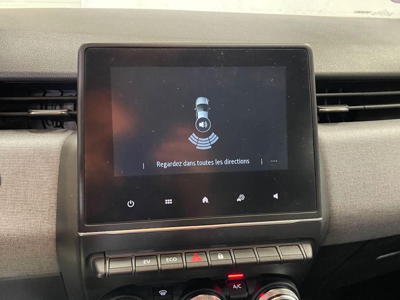 RENAULT CLIO V 2024 - Photo n°26