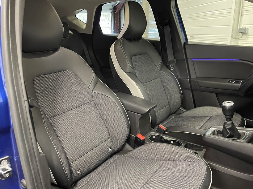 RENAULT CAPTUR 2021 - Photo n°11