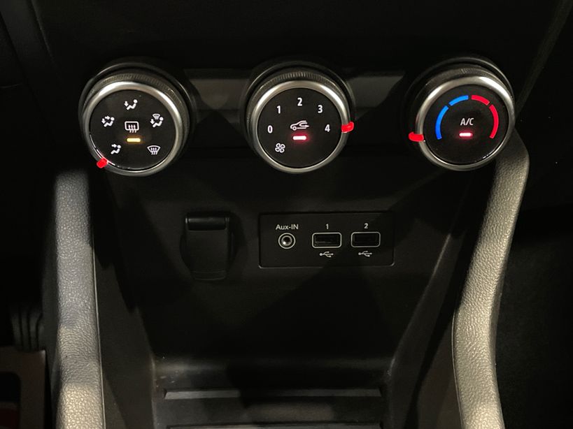 RENAULT CLIO V 2021 - Photo n°17