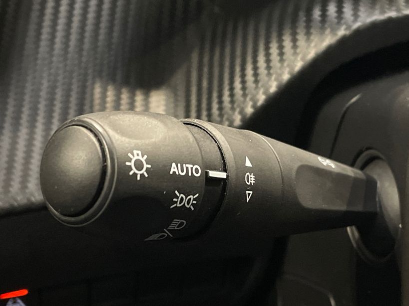 PEUGEOT 2008 2023 - Photo n°31