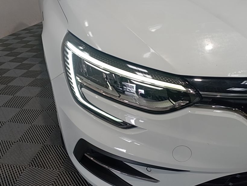 RENAULT MEGANE IV BERLINE 2021 - Photo n°4