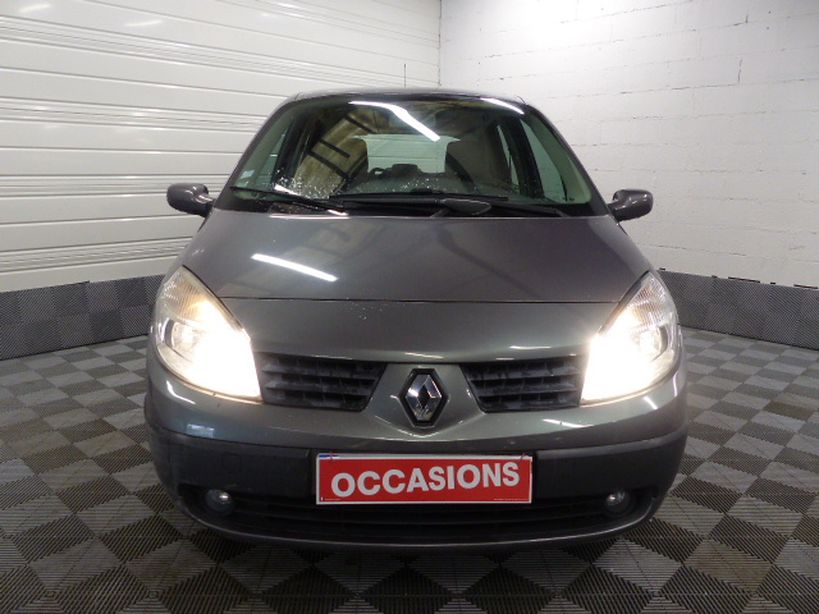 RENAULT SCENIC II 2005 - Photo n°2