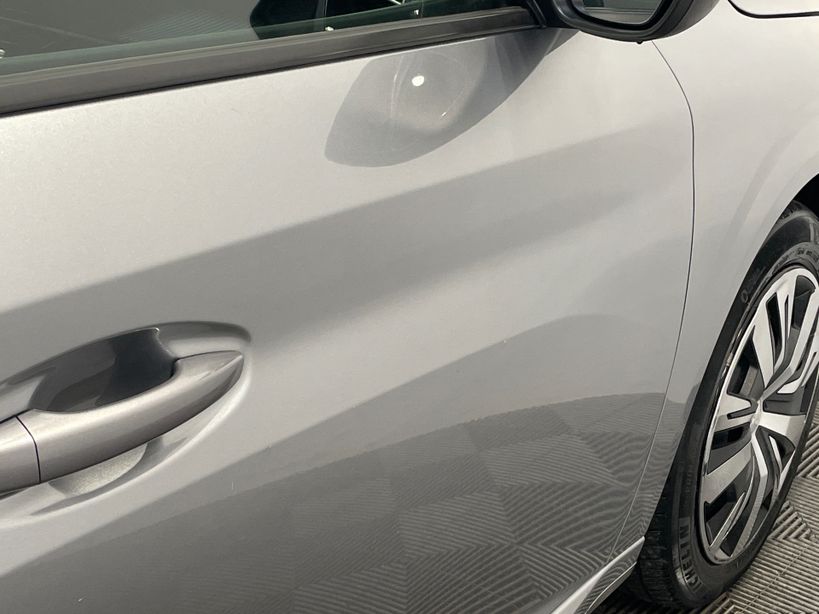 PEUGEOT 208 2023 - Photo n°9