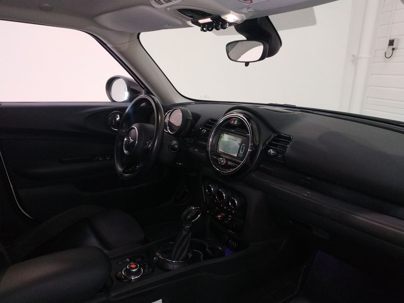MINI MINI CLUBMAN F54 2016 - Photo n°10