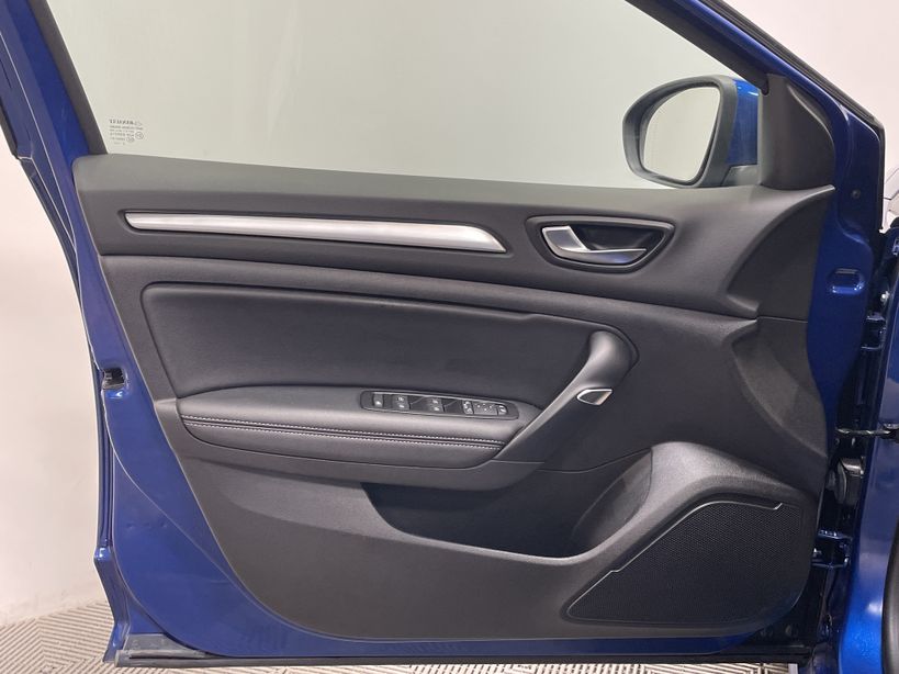 RENAULT MEGANE IV ESTATE 2022 - Photo n°34