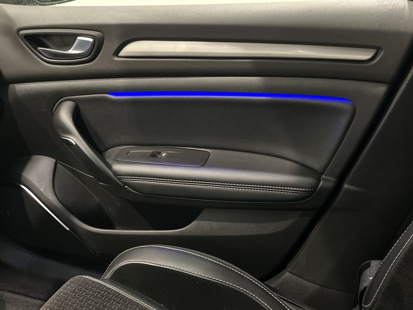 RENAULT MEGANE IV ESTATE 2017 - Photo n°40