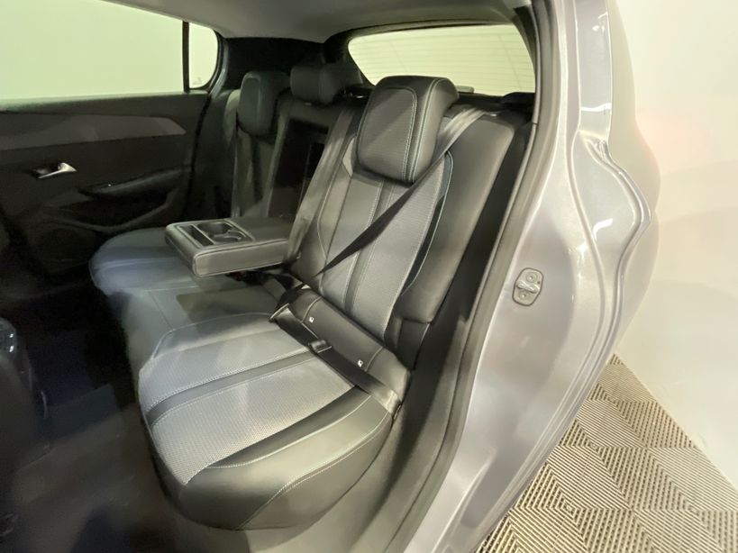 PEUGEOT 308 2023 - Photo n°10