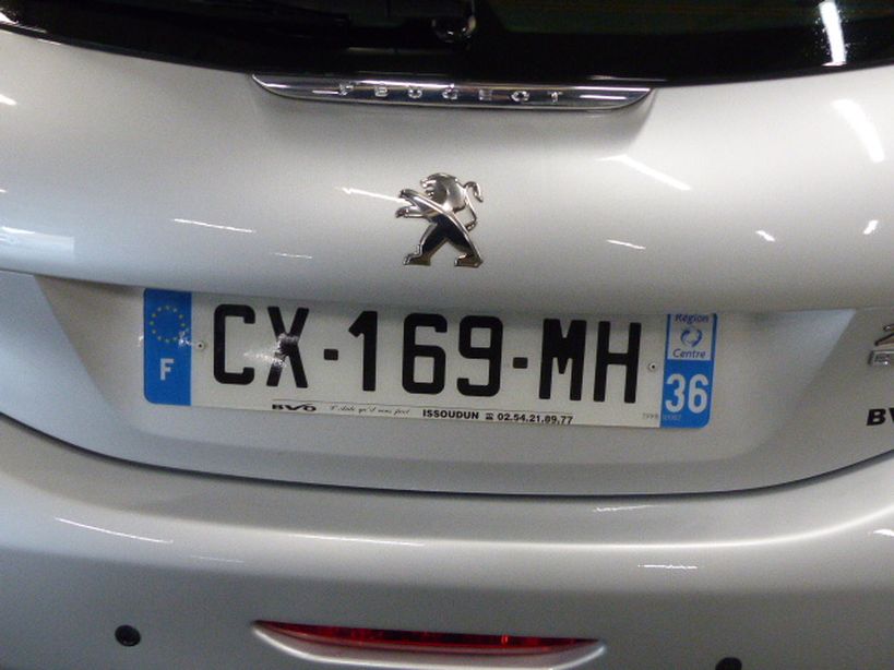 PEUGEOT 208 2013 - Photo n°7