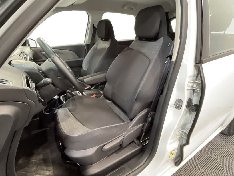 CITROEN C4 SPACETOURER 2019 - Photo n°10