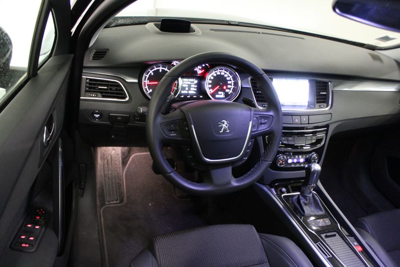 PEUGEOT 508 SW 2018 - Photo n°15
