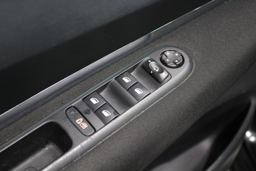 PEUGEOT 3008 2011 - Photo n°31