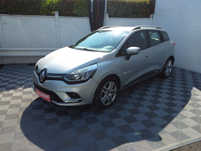 RENAULT CLIO IV ESTATE 2017 - Photo n°3