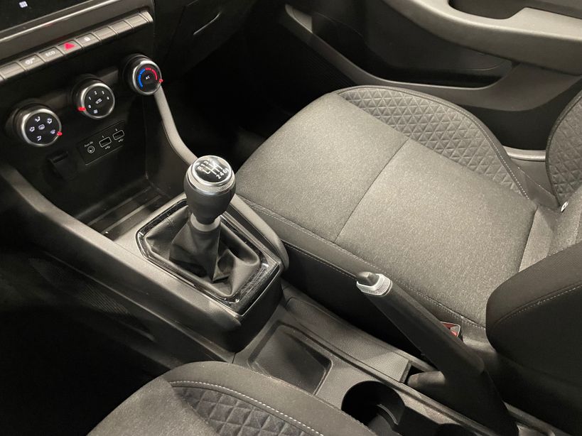 RENAULT CLIO V 2021 - Photo n°20