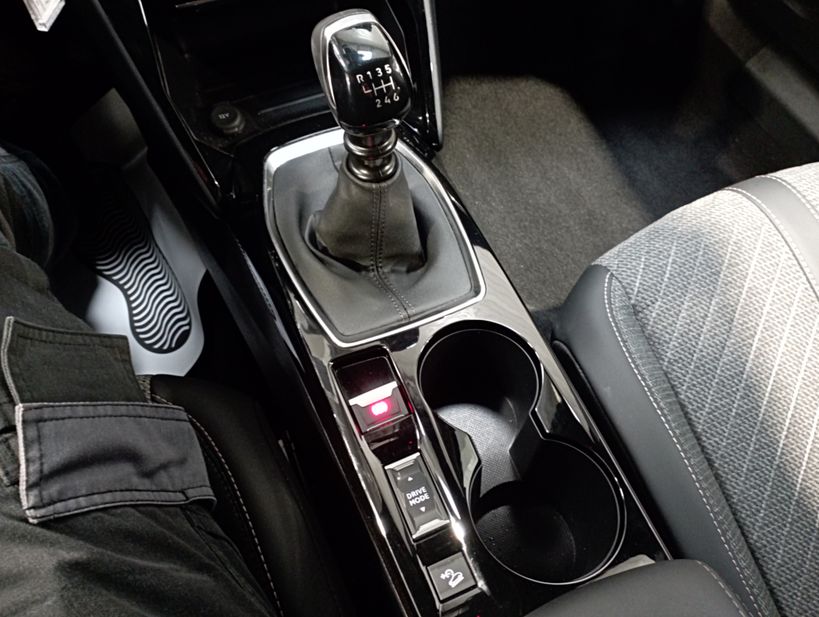 PEUGEOT 2008 2024 - Photo n°29