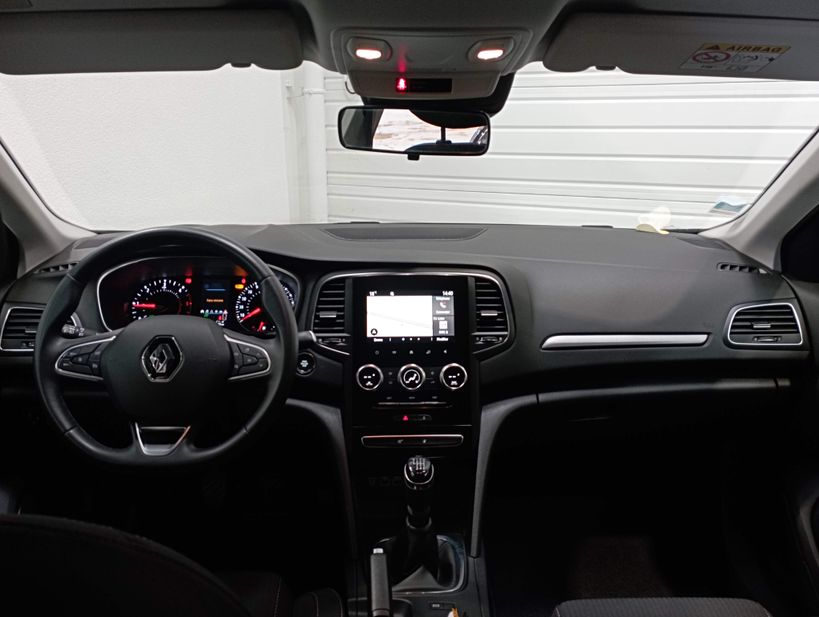 RENAULT MEGANE IV BERLINE 2021 - Photo n°15