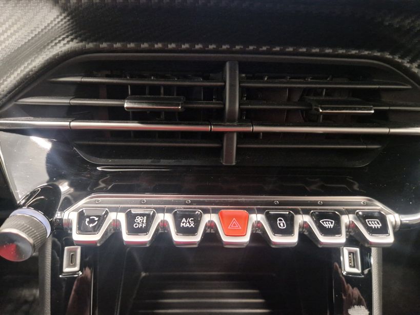 PEUGEOT 2008 2023 - Photo n°19
