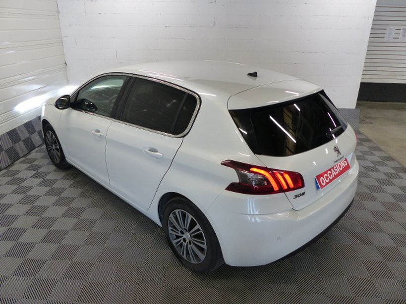 PEUGEOT 308 2020 - Photo n°20