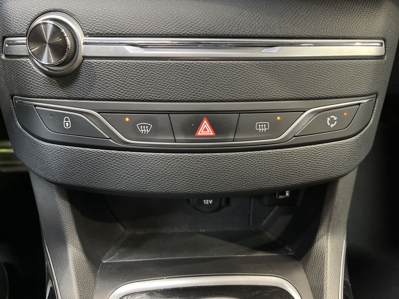 PEUGEOT 308 2019 - Photo n°17