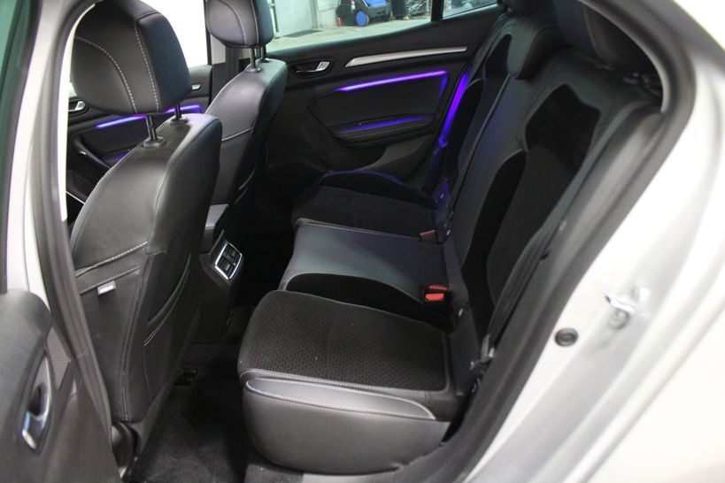 RENAULT MEGANE IV BERLINE 2020 - Photo n°27