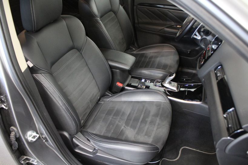 MITSUBISHI OUTLANDER PHEV 2019 - Photo n°8
