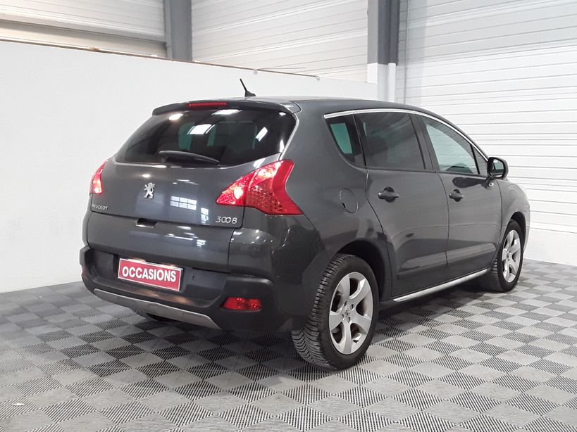 PEUGEOT 3008 2010 - Photo n°1