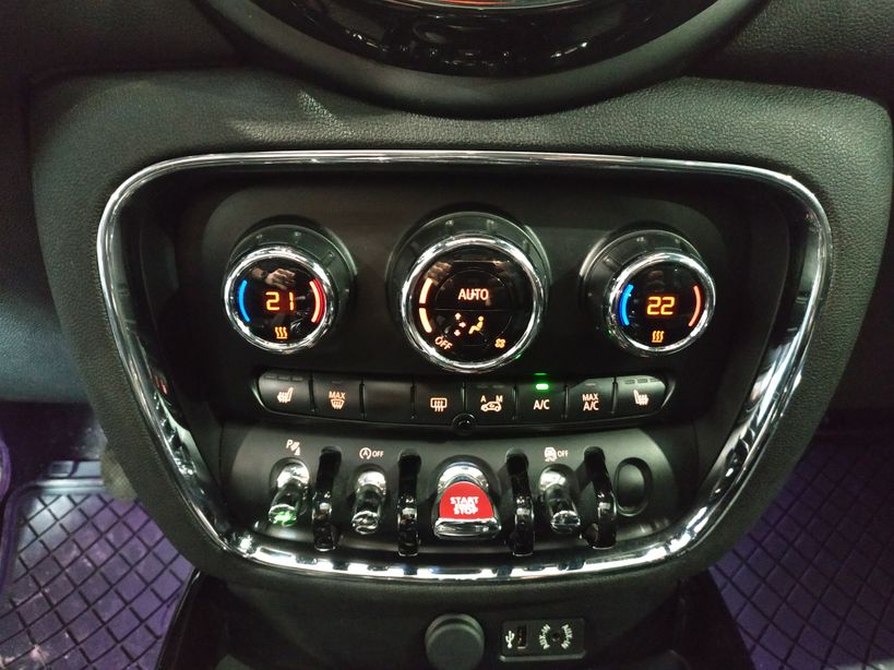 MINI MINI CLUBMAN F54 2017 - Photo n°20