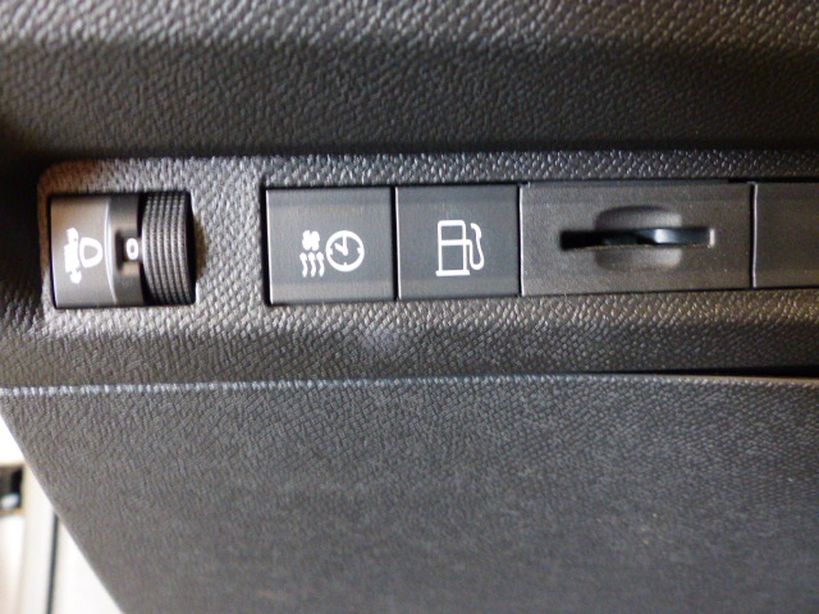 PEUGEOT 308 2023 - Photo n°16