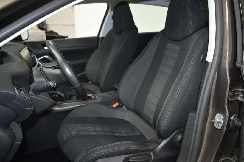 PEUGEOT 308 2014 - Photo n°10