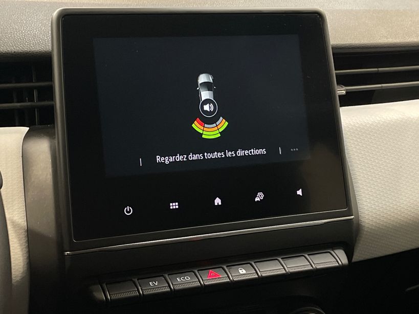 RENAULT CLIO V 2023 - Photo n°12