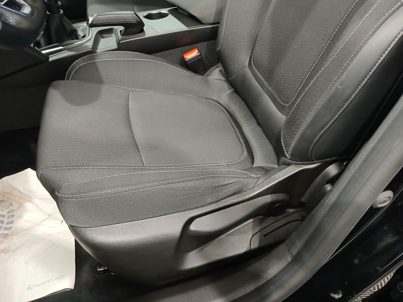 RENAULT MEGANE IV BERLINE 2021 - Photo n°25