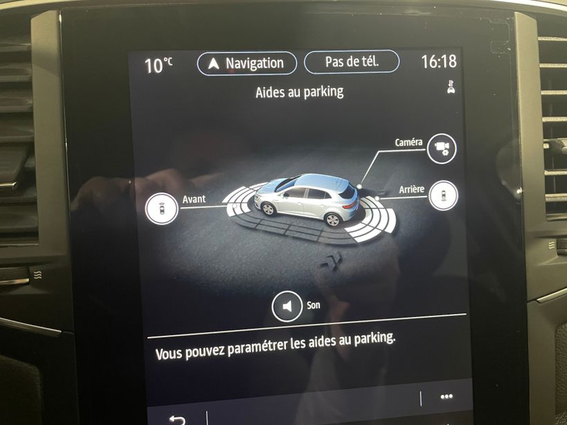 RENAULT MEGANE IV BERLINE 2022 - Photo n°23