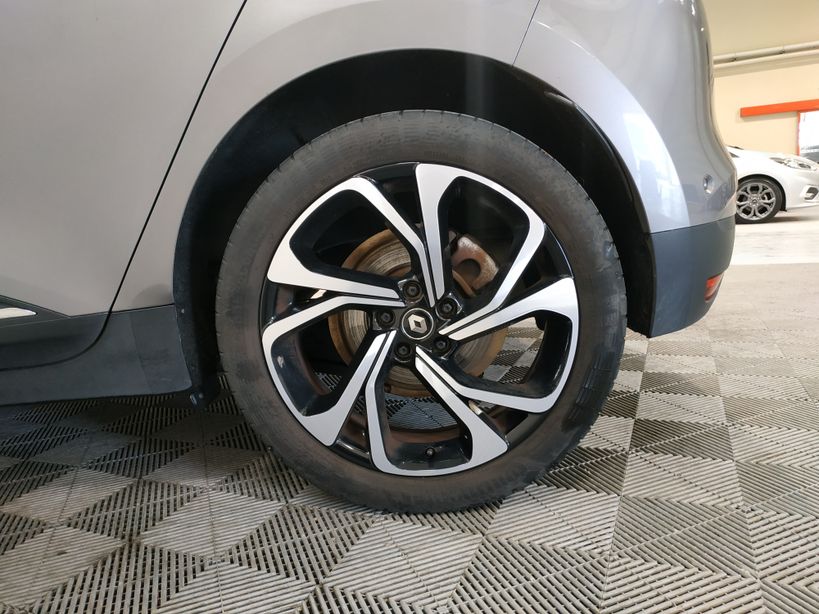 RENAULT SCENIC IV 2018 - Photo n°17