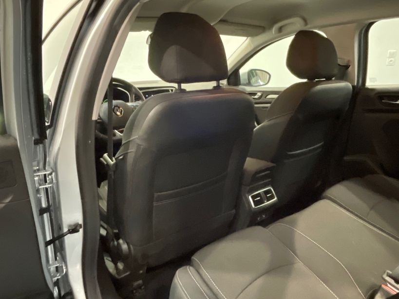 RENAULT MEGANE IV BERLINE 2021 - Photo n°36