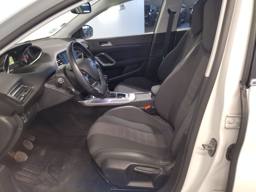 PEUGEOT 308 2020 - Photo n°10
