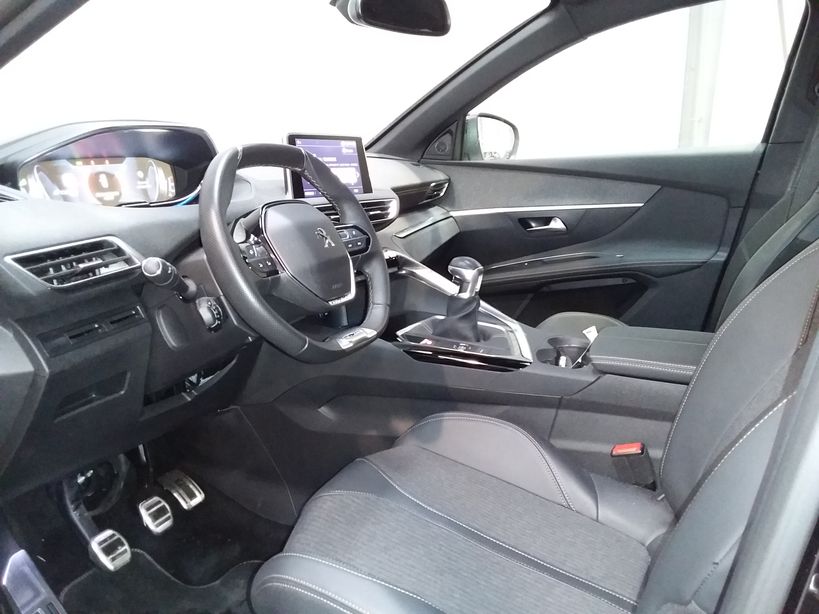 PEUGEOT 3008 2019 - Photo n°6