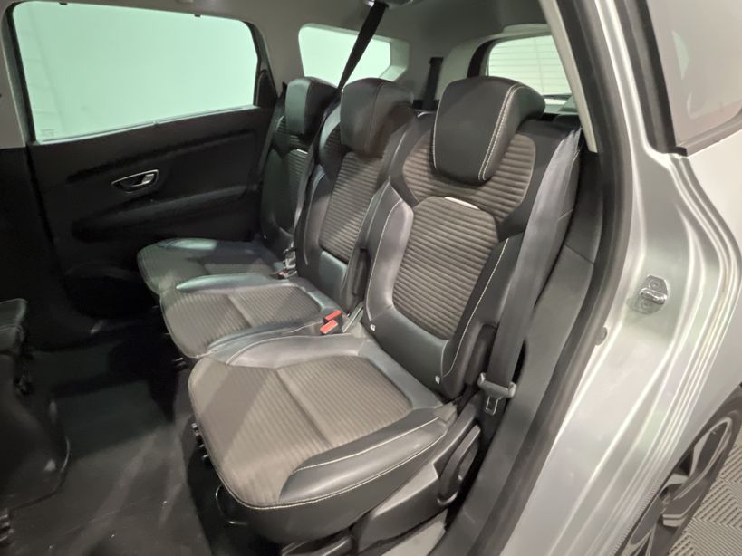 RENAULT GRAND SCENIC IV 2020 - Photo n°10