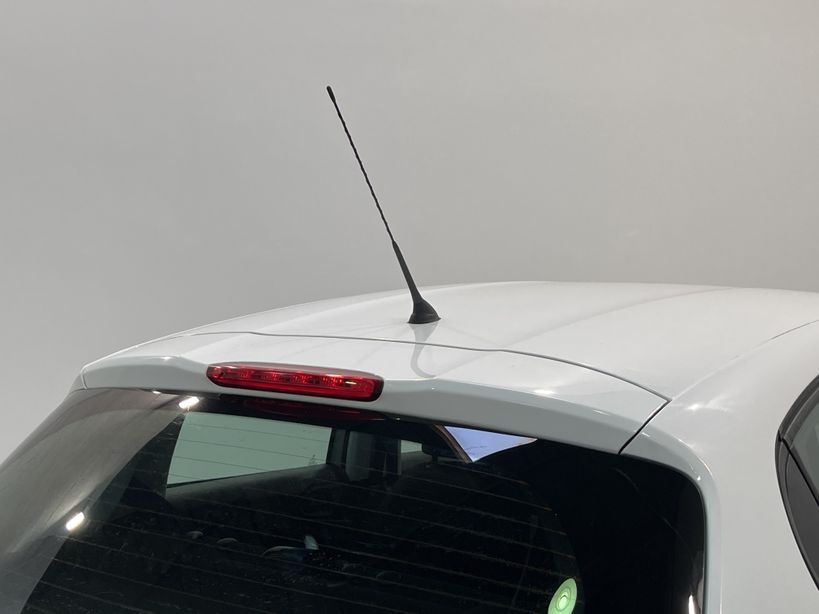 PEUGEOT 208 2015 - Photo n°39