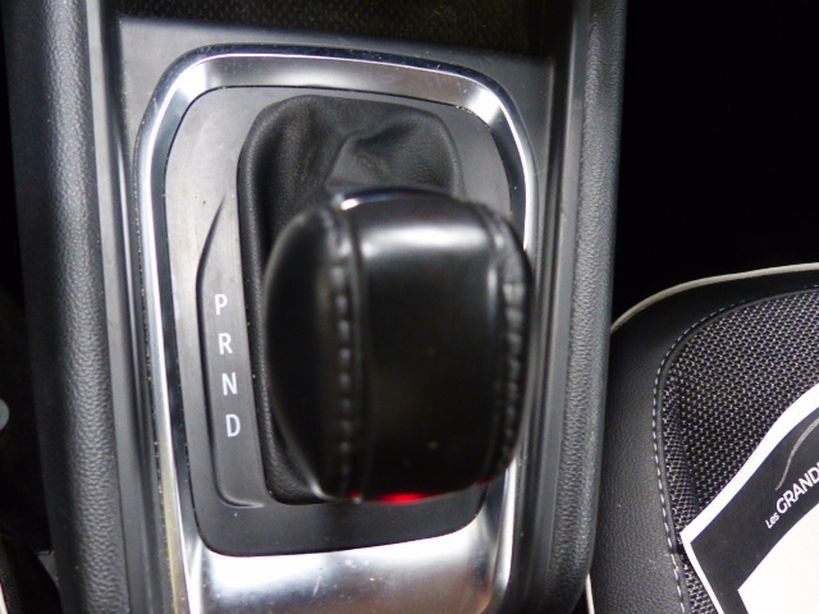 RENAULT CAPTUR 2021 - Photo n°25
