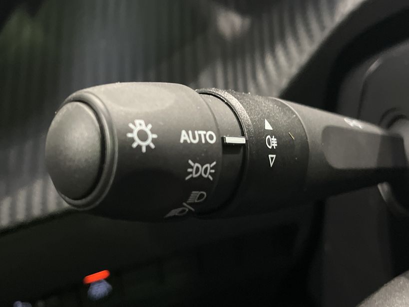 PEUGEOT 208 2023 - Photo n°29
