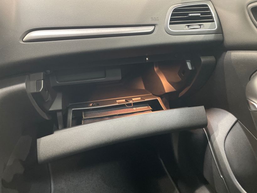 RENAULT MEGANE IV ESTATE 2021 - Photo n°22