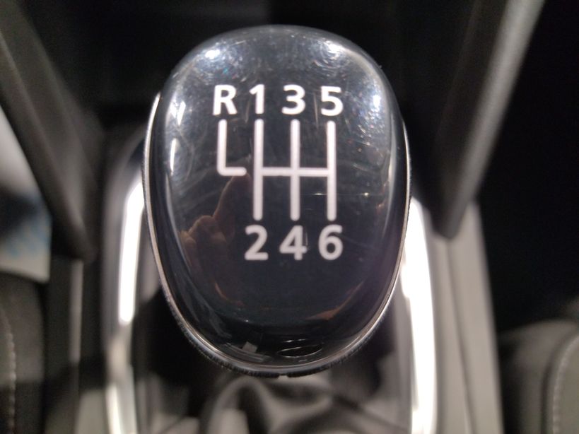 RENAULT MEGANE IV ESTATE 2021 - Photo n°18