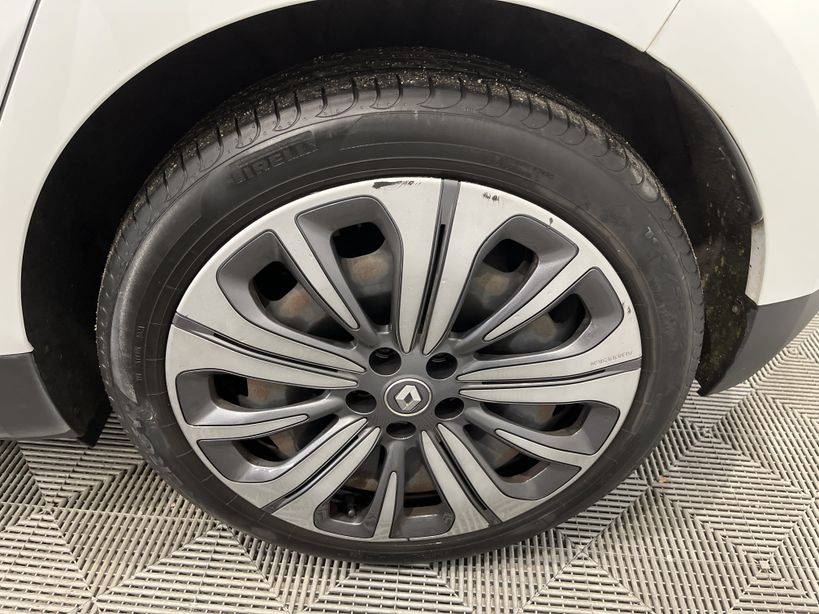 RENAULT SCENIC IV 2018 - Photo n°8