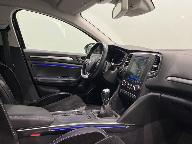 RENAULT MEGANE IV ESTATE 2017 - Photo n°21