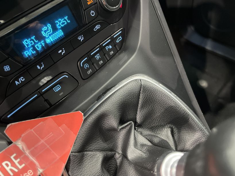 FORD KUGA 2015 - Photo n°1
