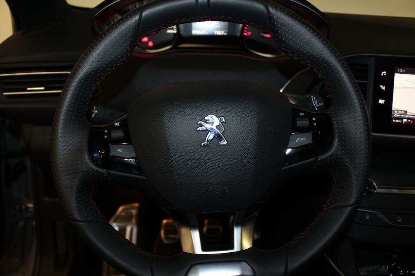 PEUGEOT 308 2020 - Photo n°15